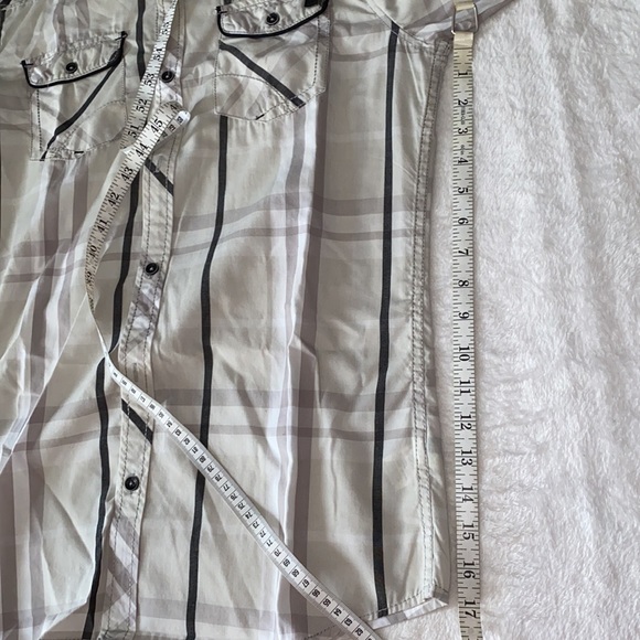 i jeans by Buffalo button down plaid shirt (S) - Picture 6 of 11